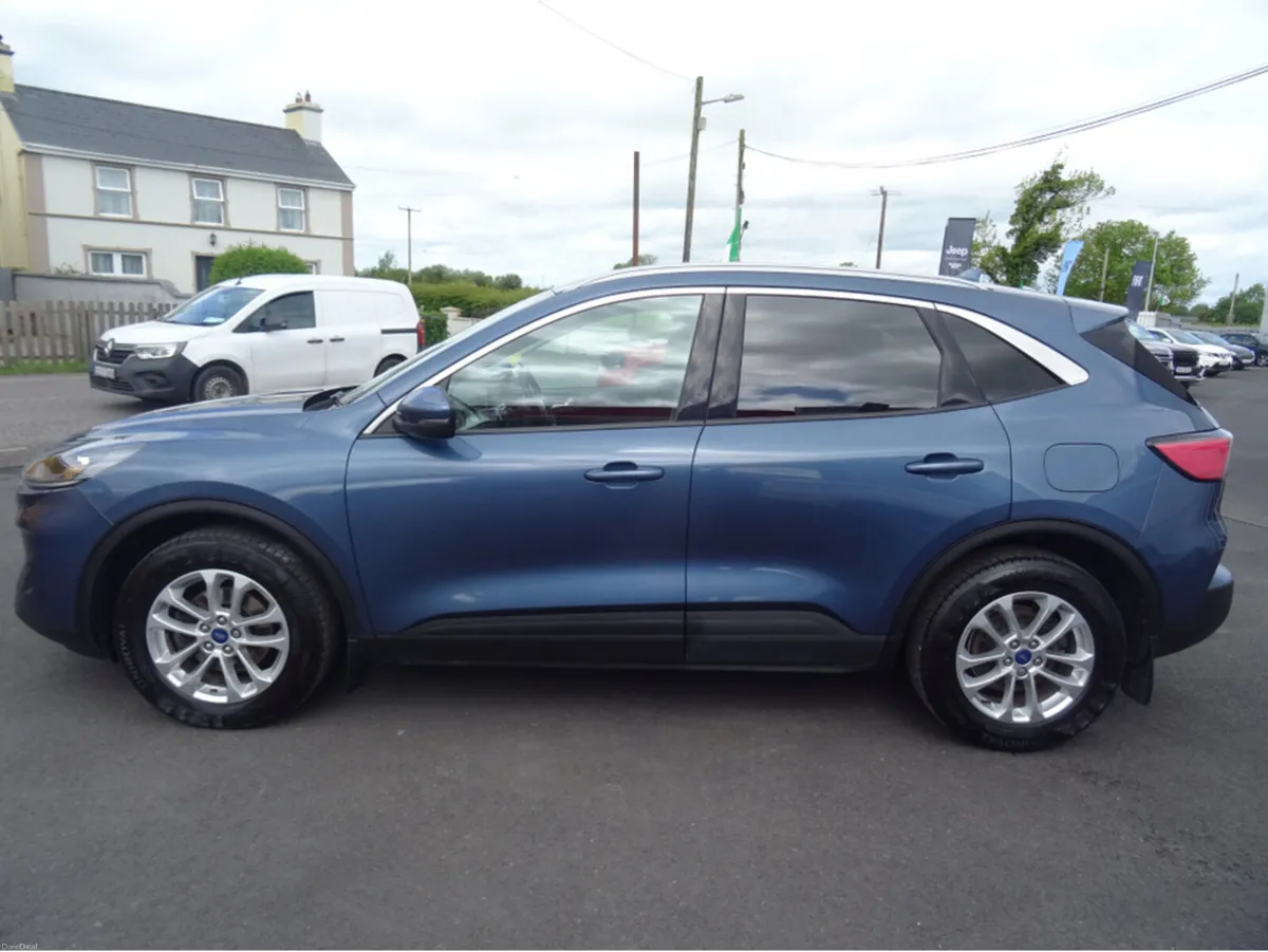 Ford Kuga TITANIUM 5DR 1.5 TD 120 S6.2 M6 F - Image 3