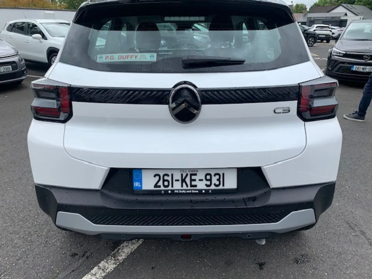 Citroen C3 PLUS PURETECH 100 MY22 4DR - Image 4