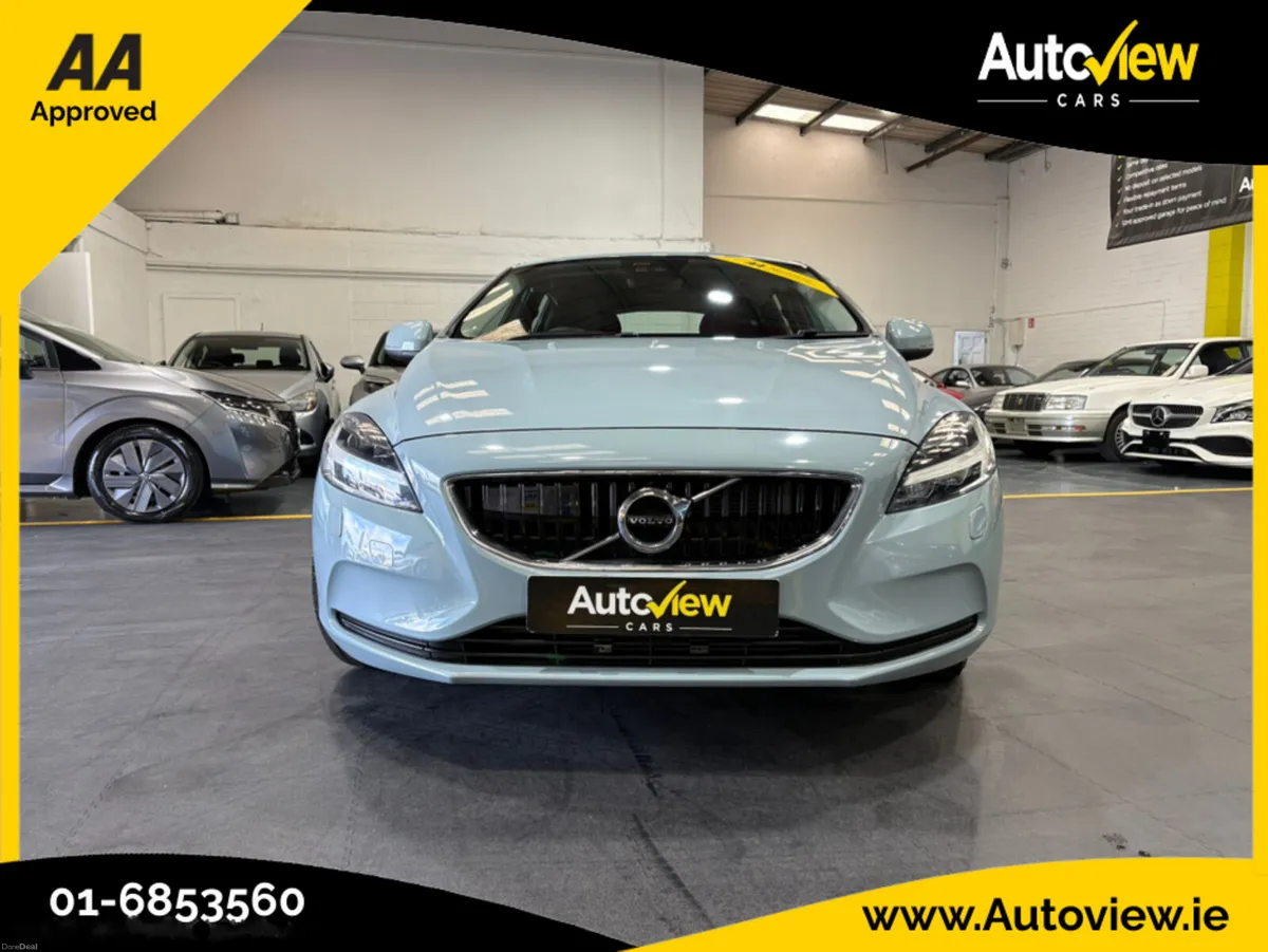 Volvo V40 D4 2.0 Diesel Automatic. AA APPROVED // - Image 2