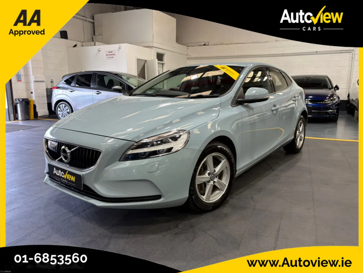 Volvo V40 D4 2.0 Diesel Automatic. AA APPROVED // - Image 4