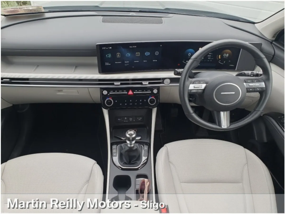 Hyundai Tucson 1.6 Executive Plus - Image 2