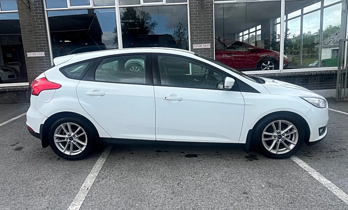 Ford Focus Style 1.6 TDCI - Image 2