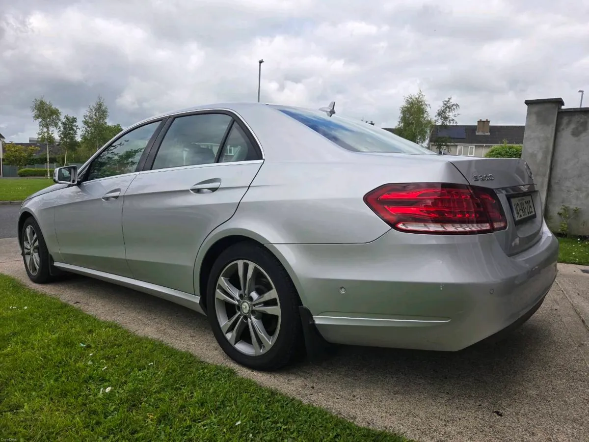 Mercedes E class 220d - Image 5