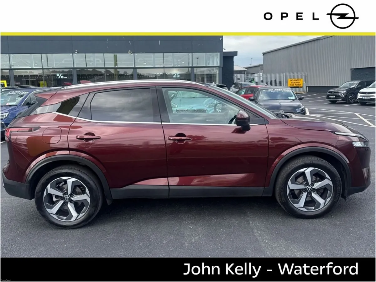 Nissan Qashqai 1.3 PET MILD HYBRID SV PREMIUM - Image 4