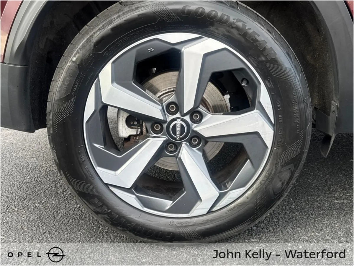 Nissan Qashqai 1.3 PET MILD HYBRID SV PREMIUM - Image 6