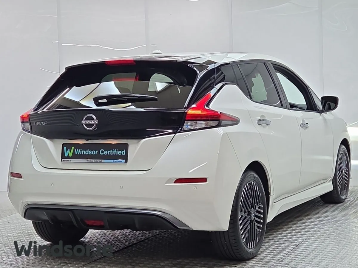 Nissan Leaf Tekna Electric 40kWh - Image 3