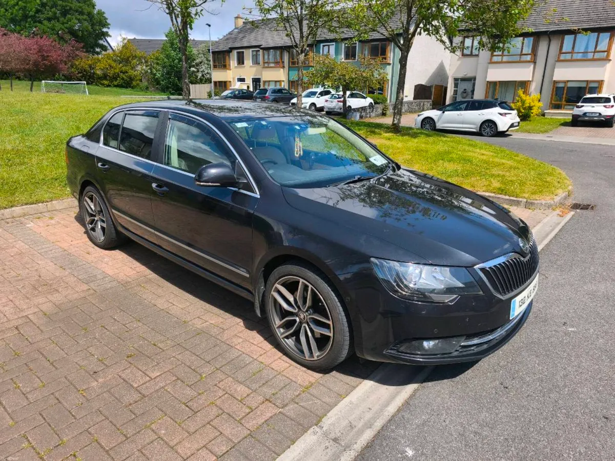 Skoda Superb Elegance 2.0 170BHP DSG - Image 3