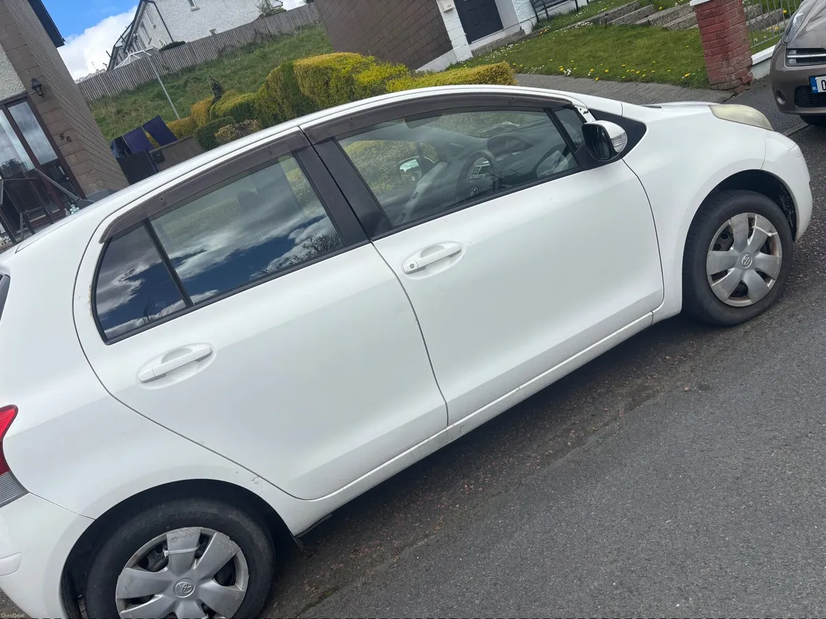 Toyota Vitz 2007 - Image 3