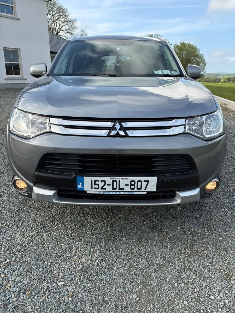 Mitsubishi Outlander 4WD - Image 2