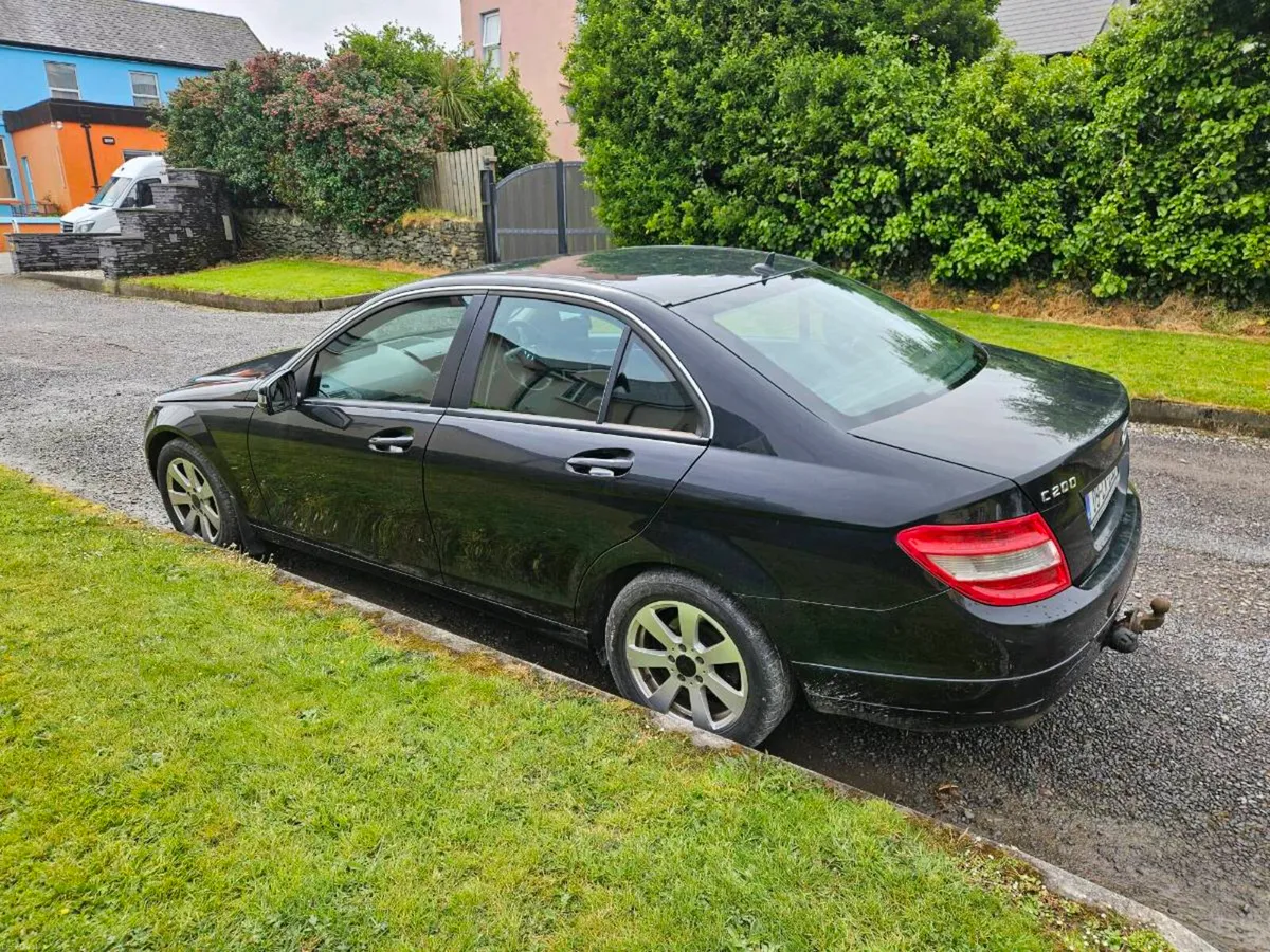 Mercedes C200 - Image 4