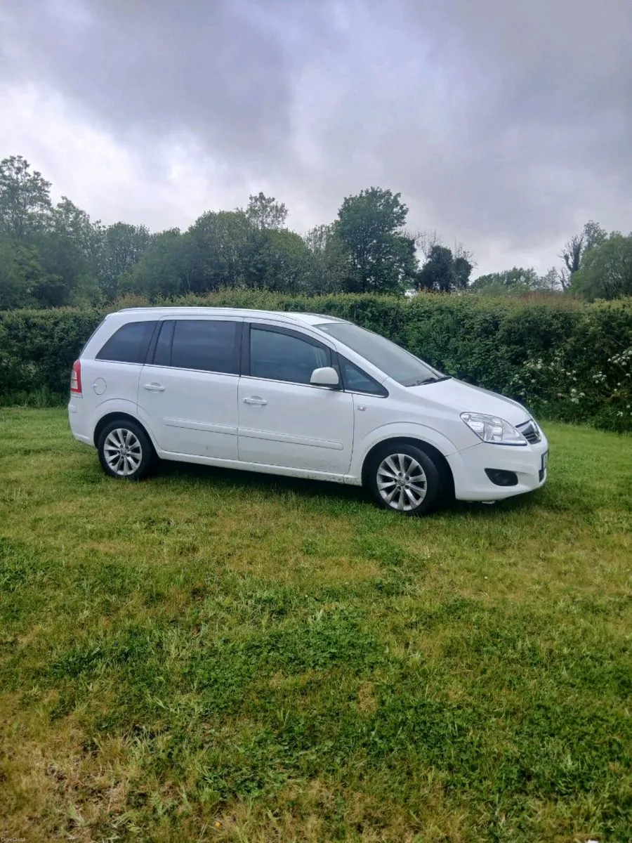Vauxhall Zafira 1.7cdti Full Test - Image 1