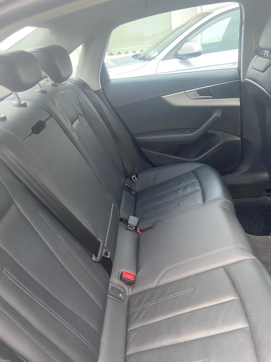 Selling Audi a4 - Image 6