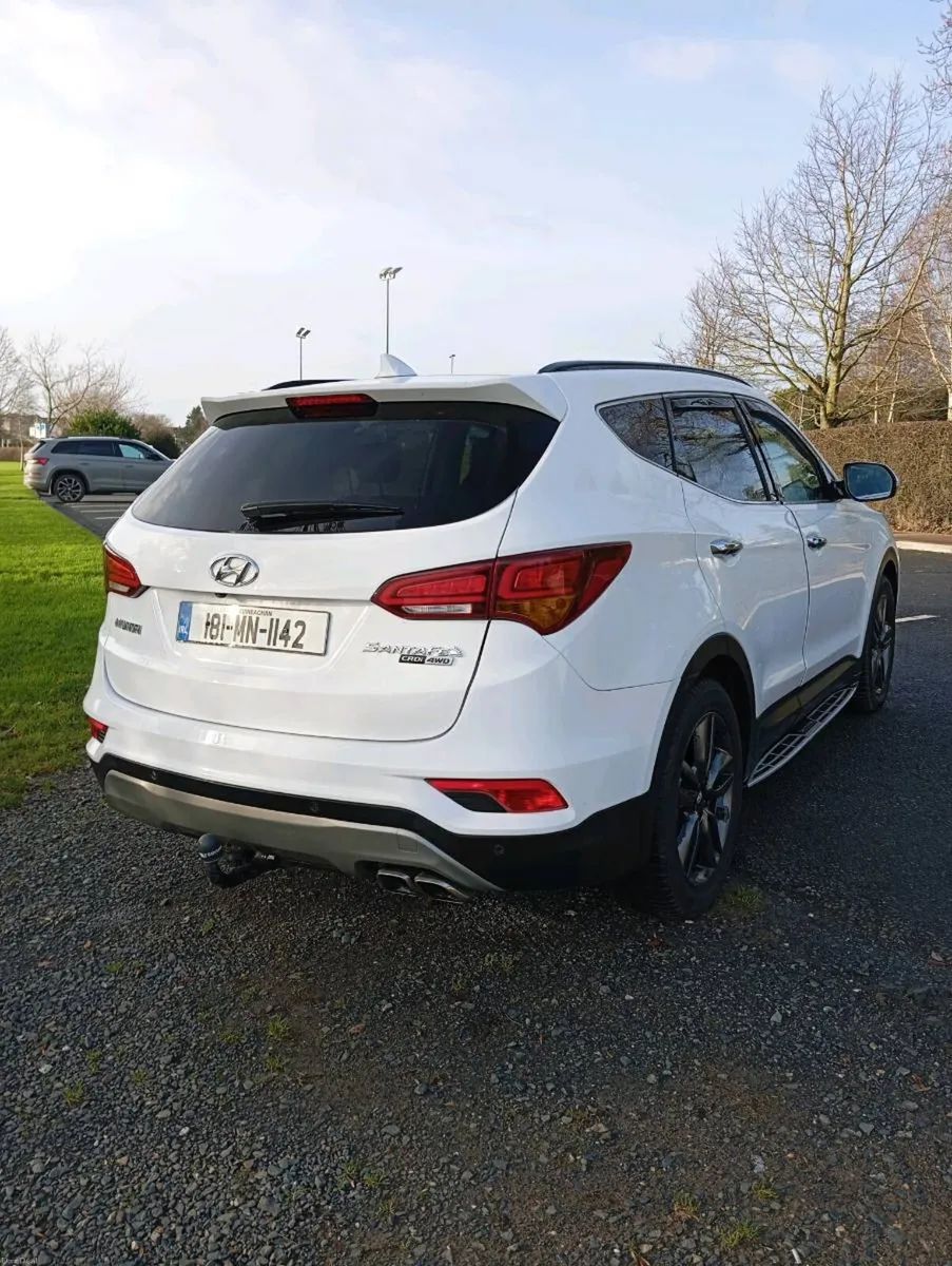 Hyundai Santa Fe Endurance 7 seater 4x4 Automatic - Image 3
