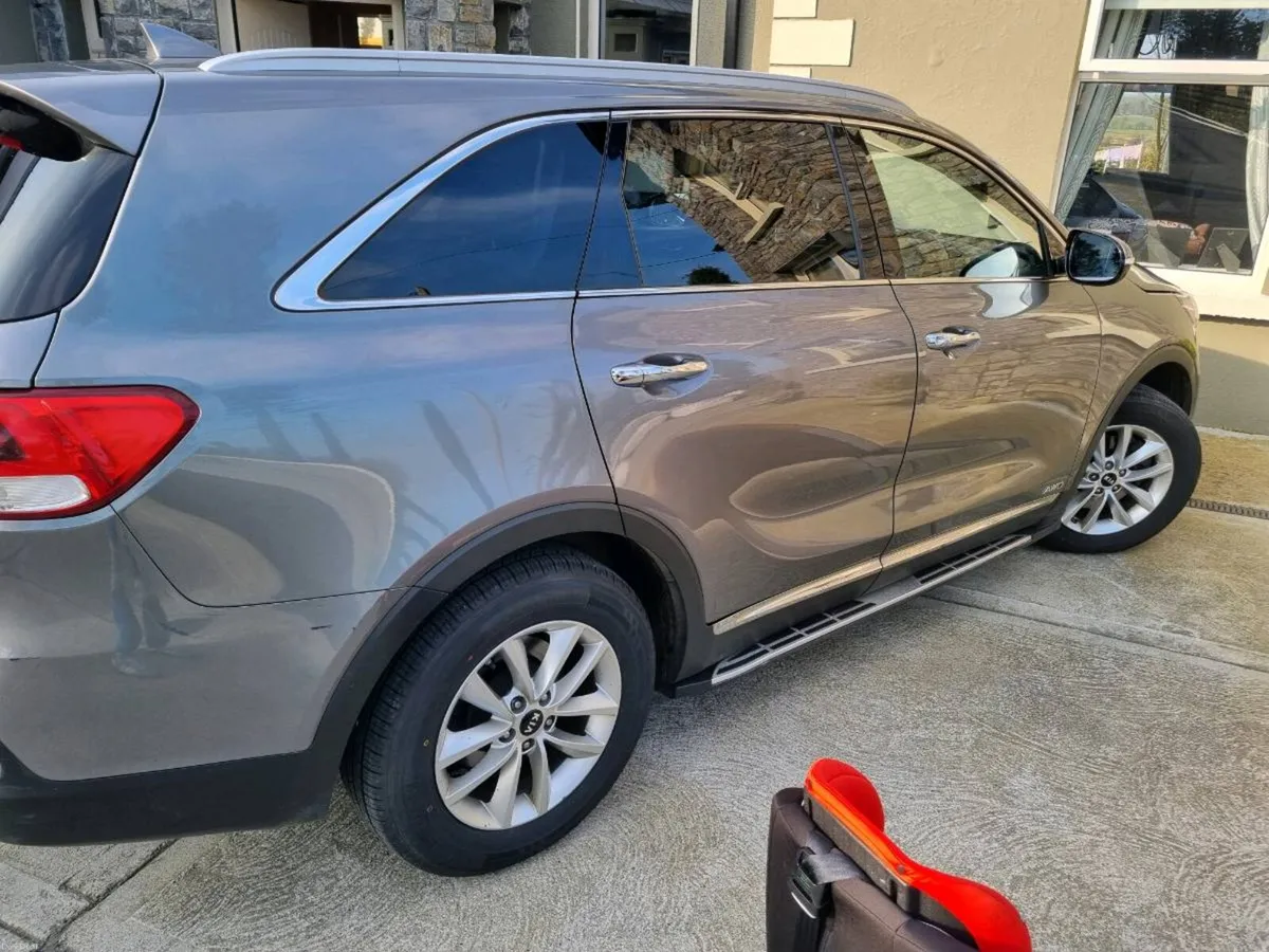 Kia Sorrento - Image 3