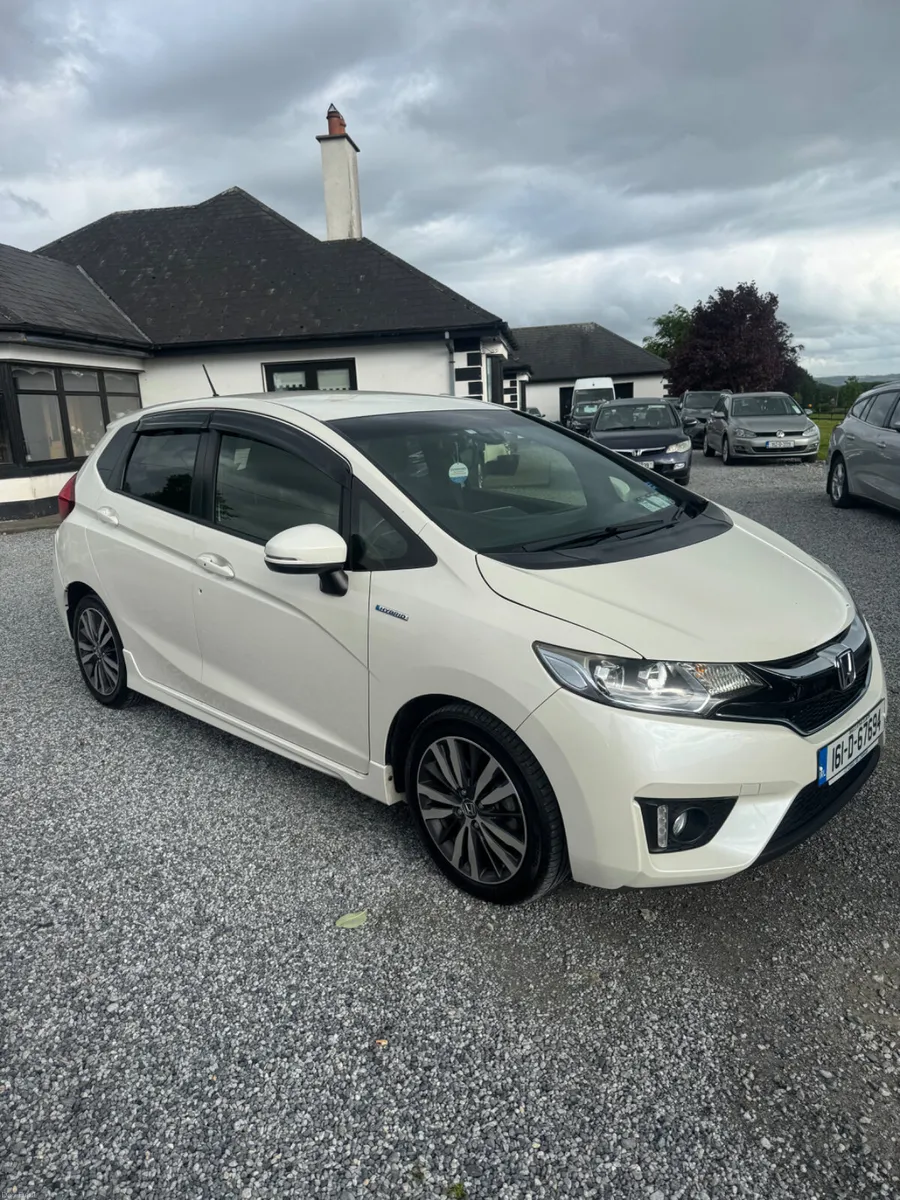 Honda Fit 2016 new nct - Image 4