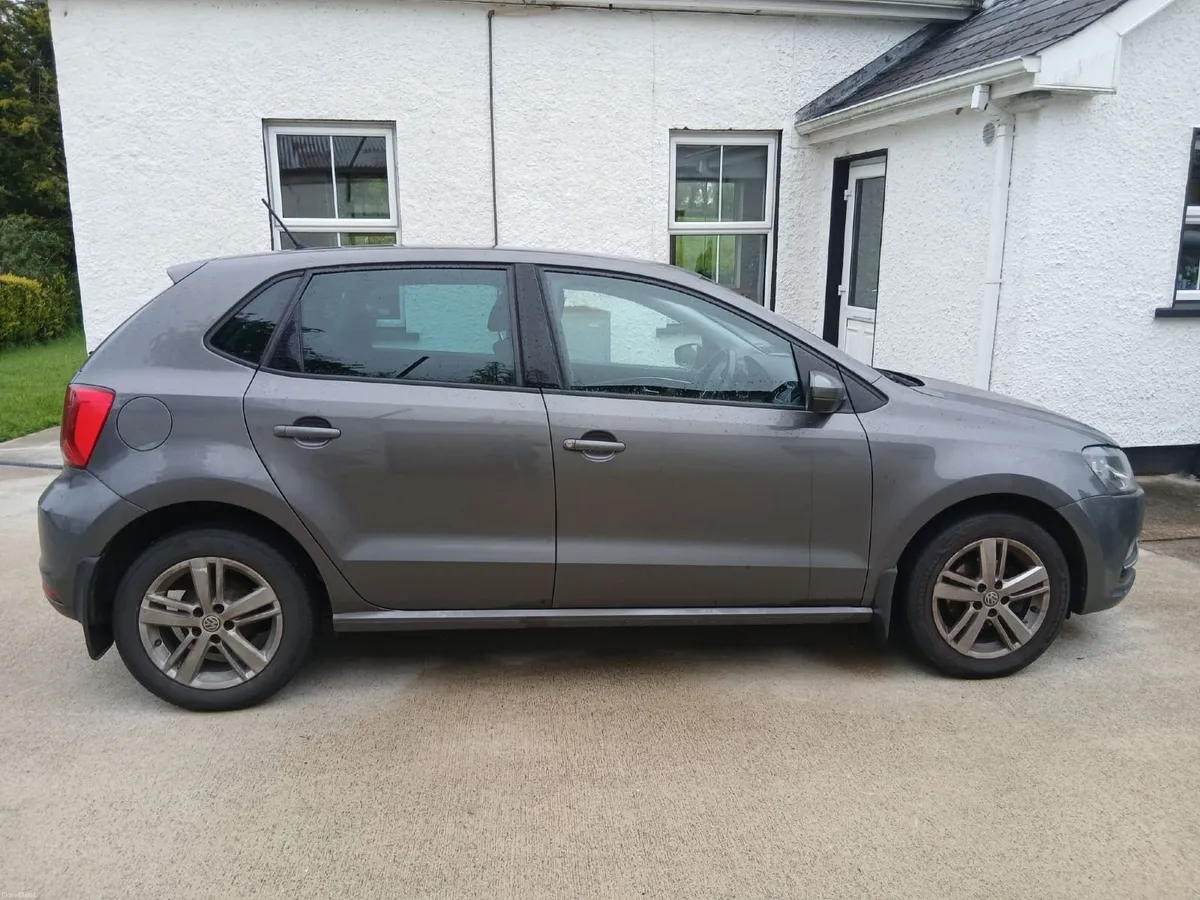 Volkswagen Polo 1.0, year 2016 - Image 3