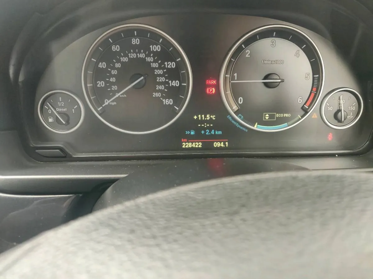 BMW 520 F10 - Image 4