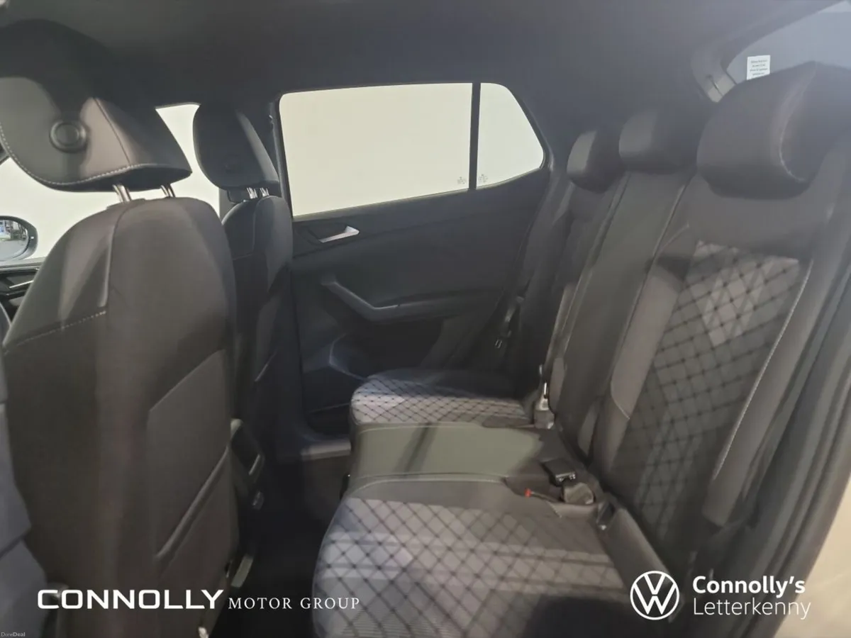 Volkswagen T-Cross R-Line 1.0TSI 116HP Manual - Image 6