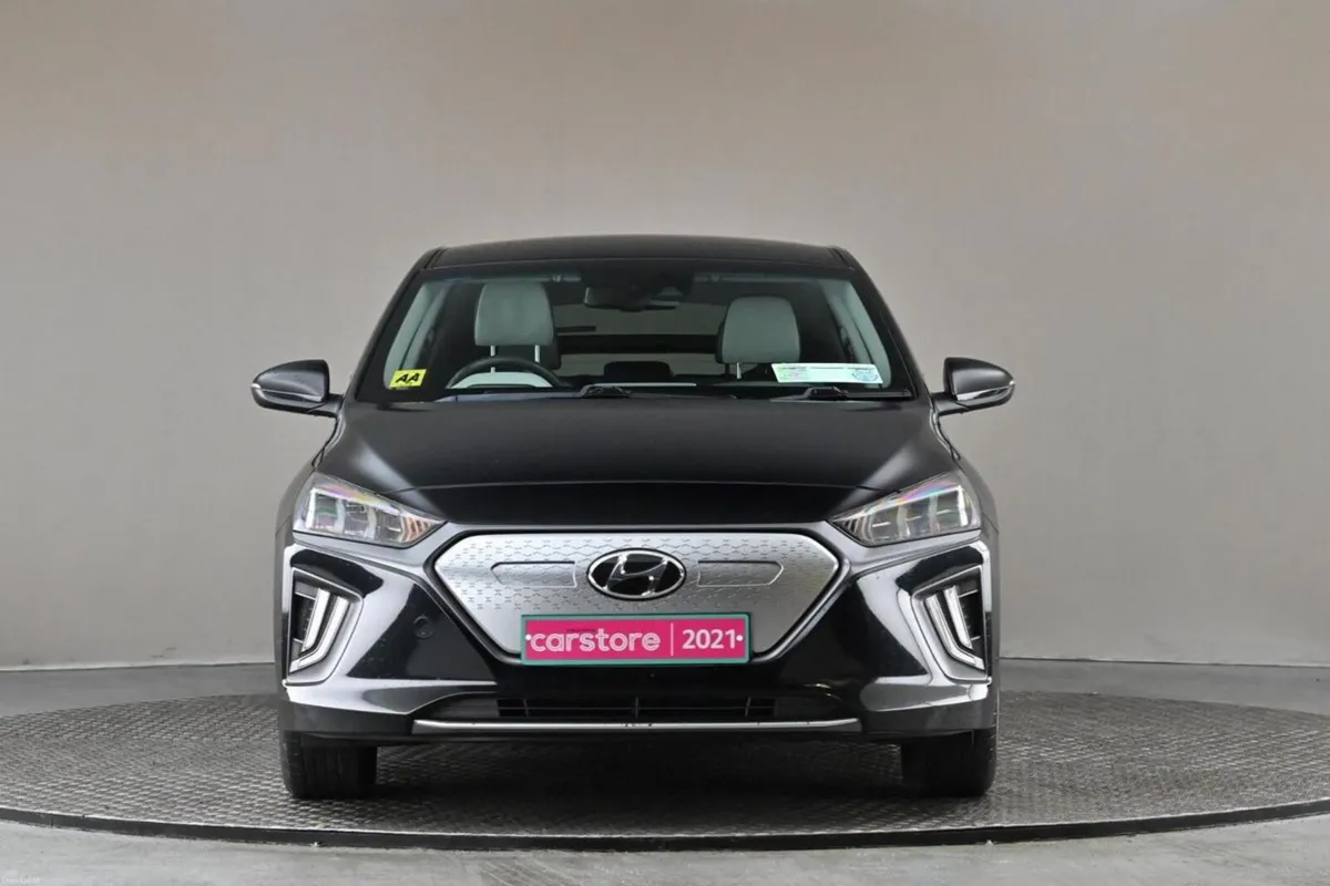 Hyundai IONIQ EV PREMIUM **FULL LEATHER** - Image 2