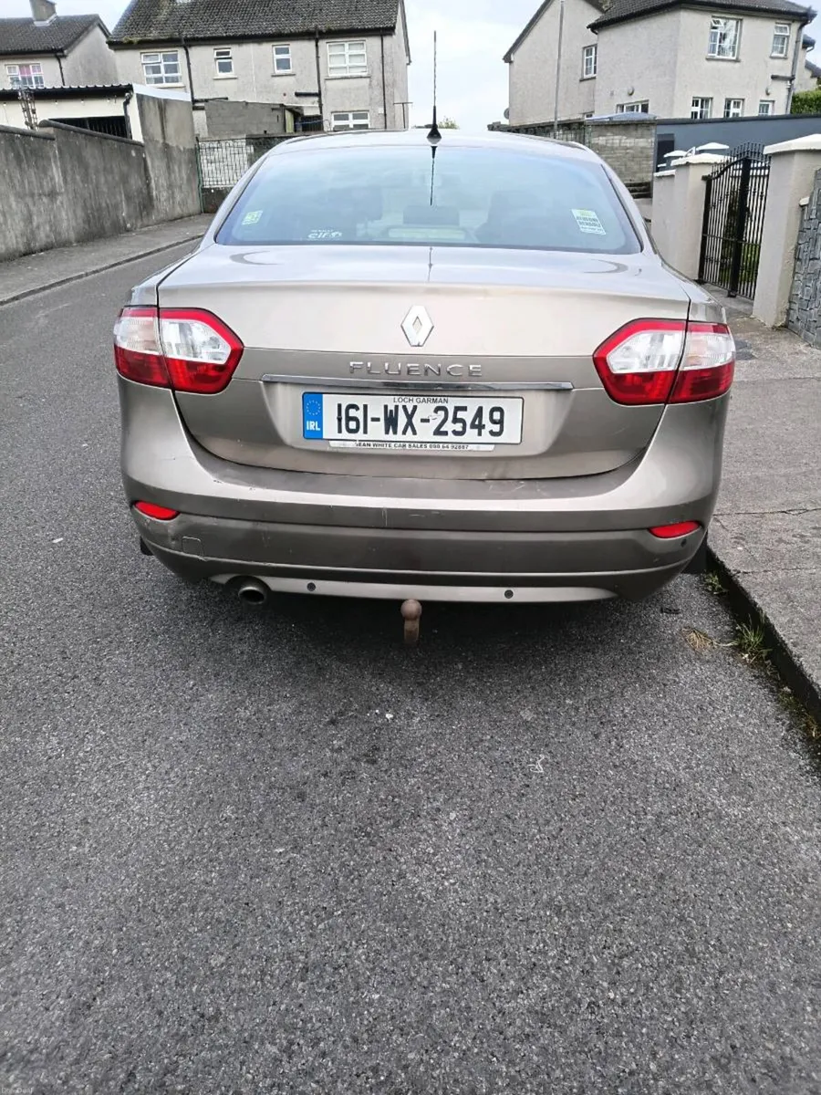 Renault fluency nct 4/28 price is 5750 - Image 2