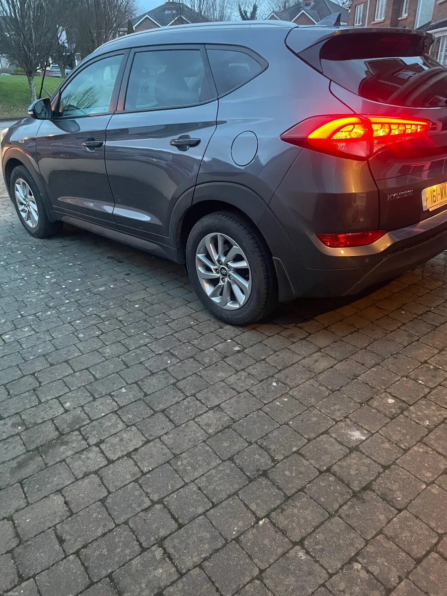 Hyundai Tucson 2016 - Image 2