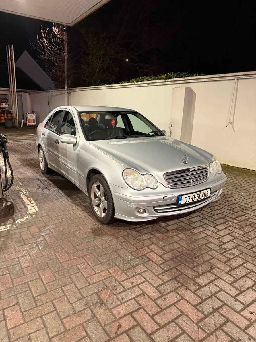 Mercedes c180 kompresor petrol - Image 1