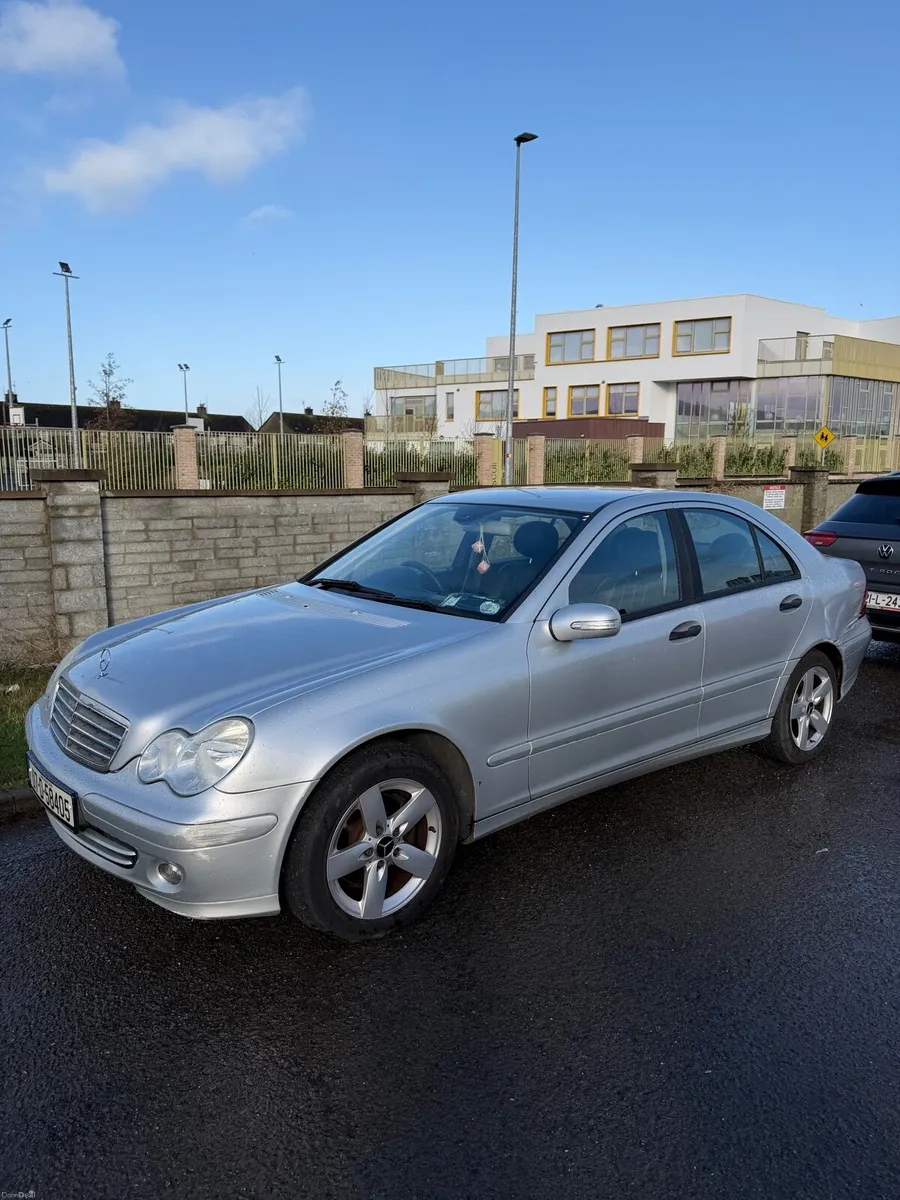 Mercedes c180 kompresor petrol - Image 2