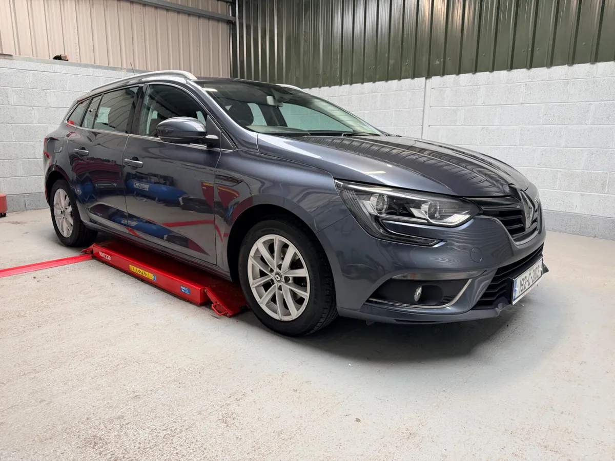 2019 RENAULT MEGANE - Image 2