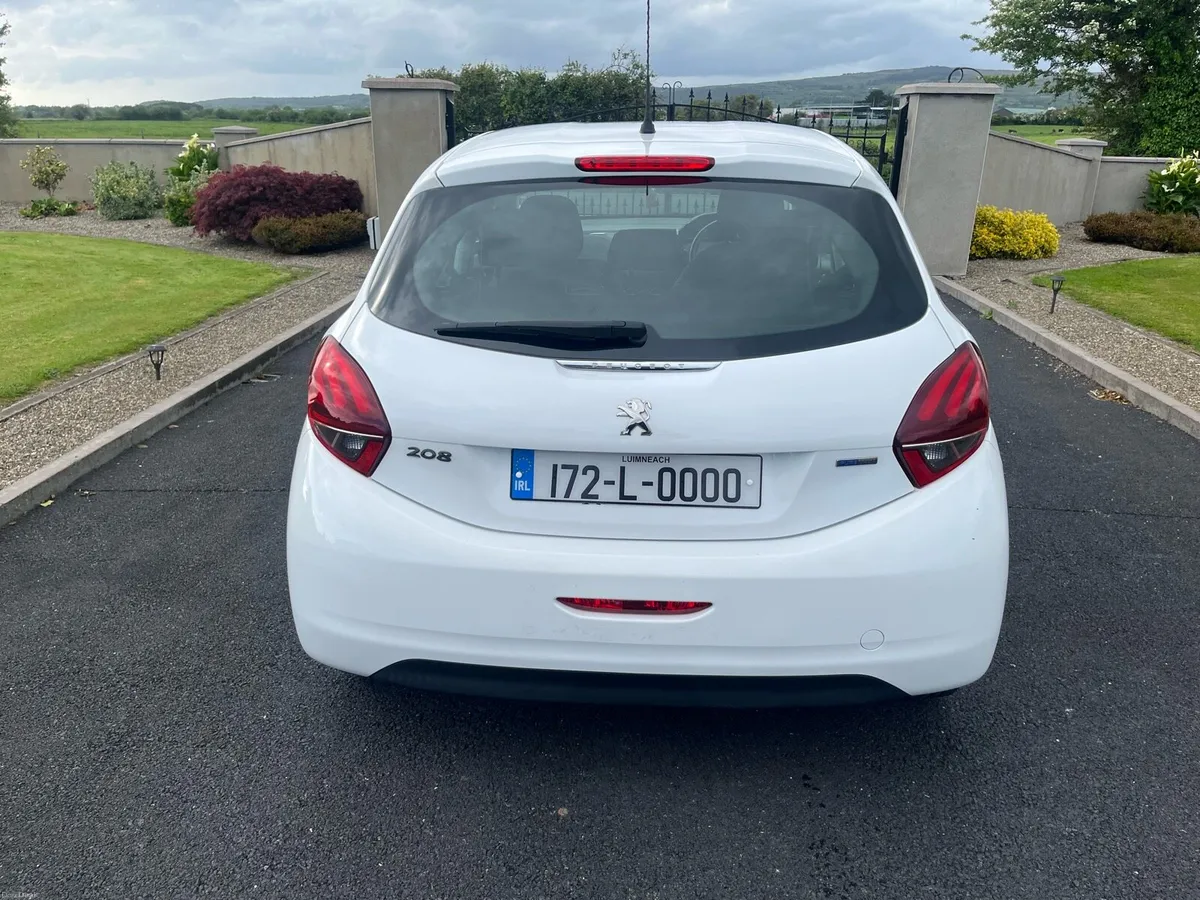 172 Peugeot 208 Active Puretech 1.2 Petrol - Image 2