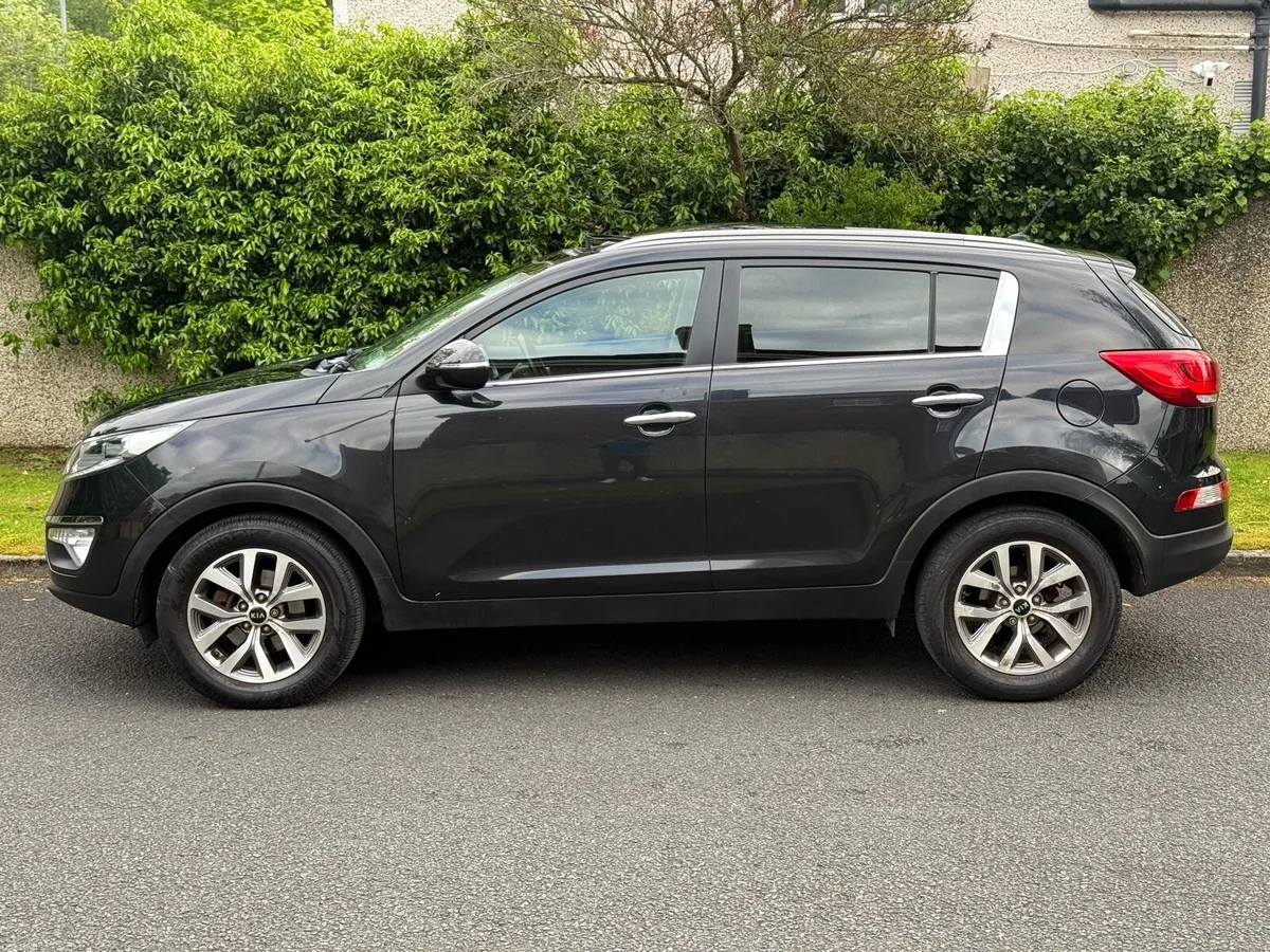 151 Kia Sportage only 129kms NEW NCT 05/27 - Image 2