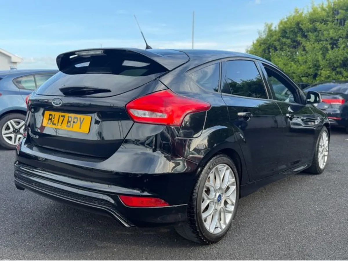 Ford Focus ST-LINE TDCI - Image 3
