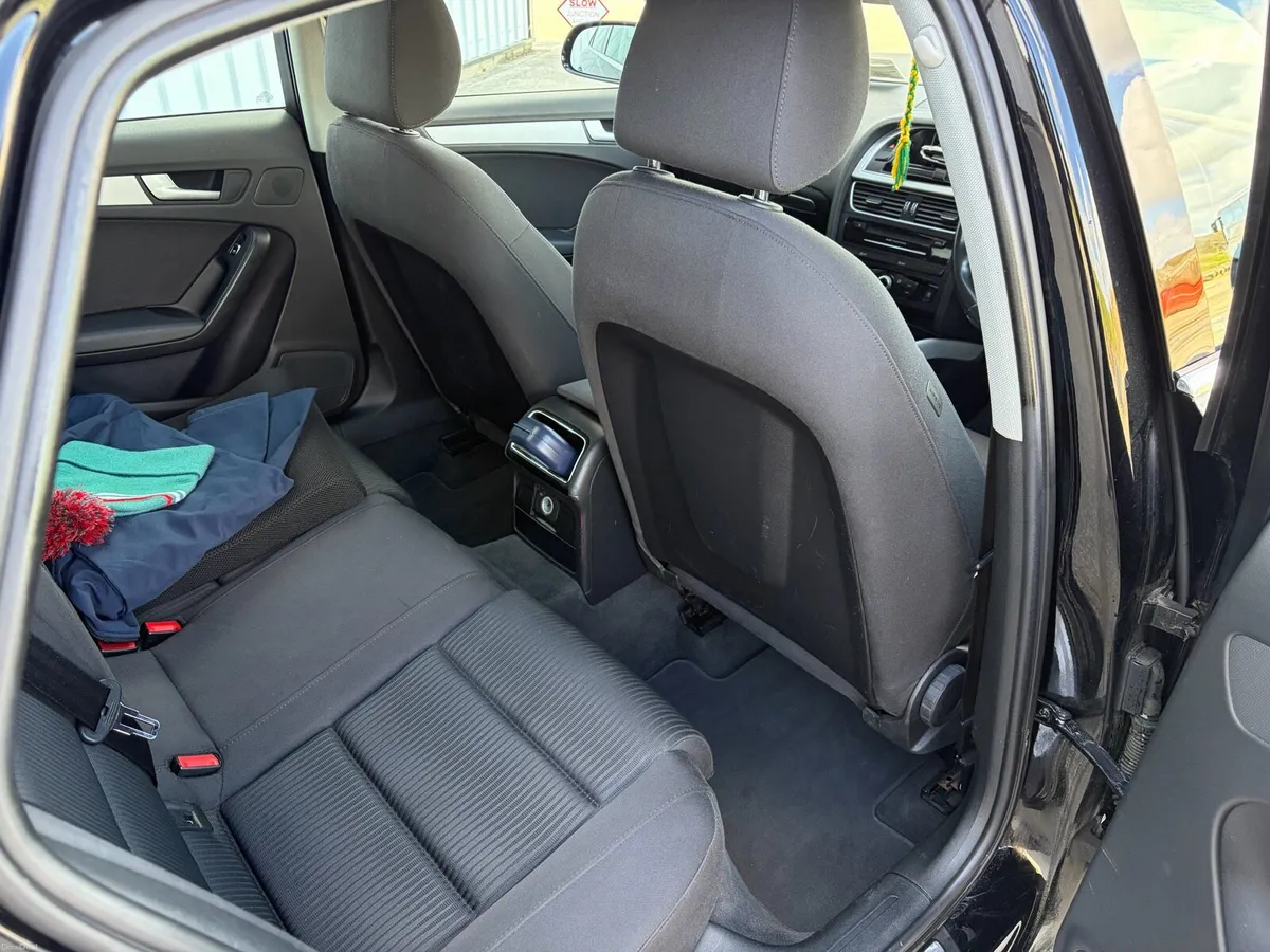 Audi A4 - Image 2