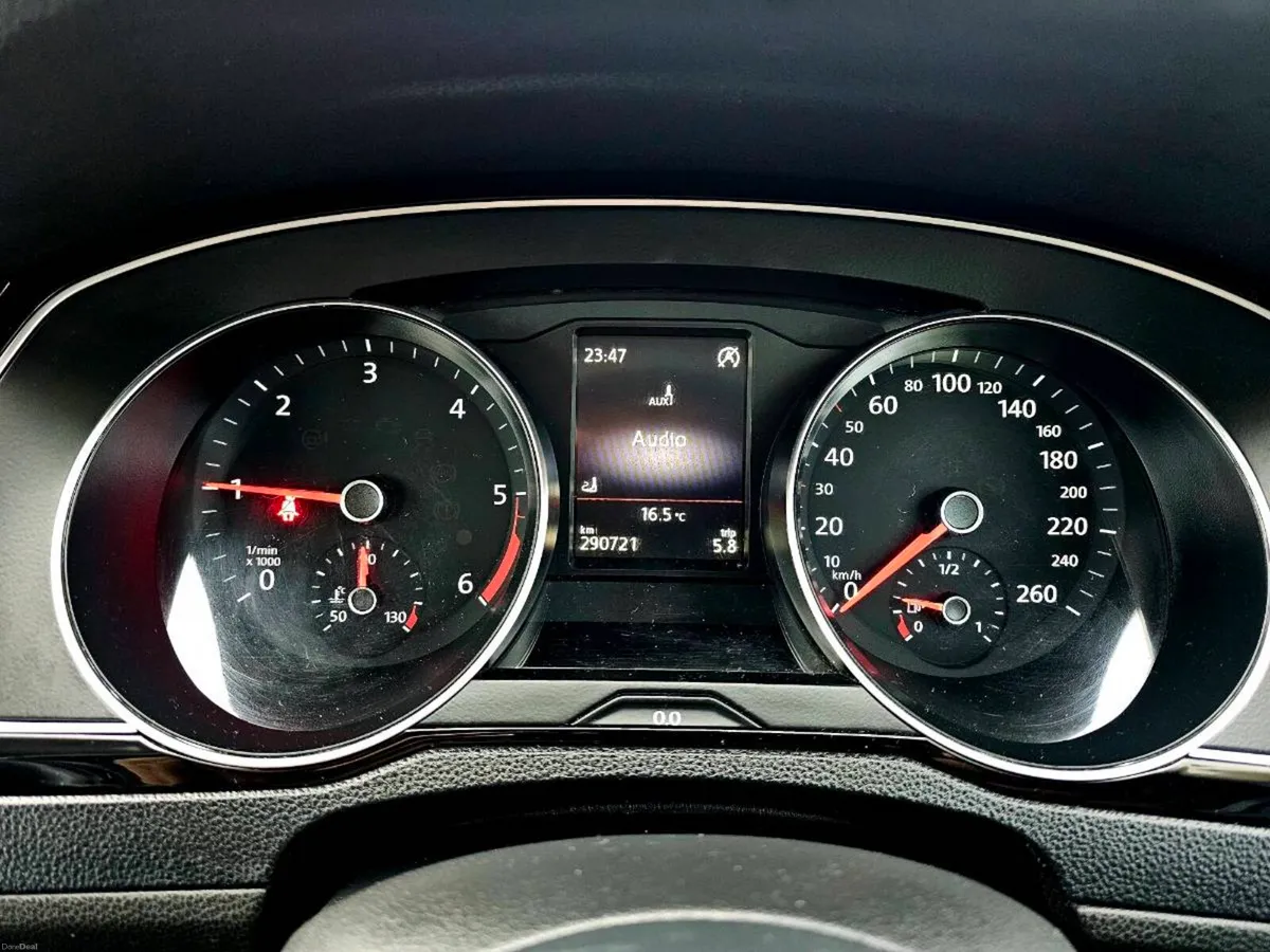 Vw Passat  Automatic 1.6tdi - Image 6