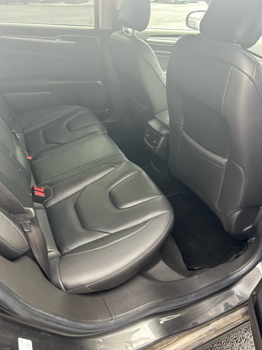 Ford mondeo - Image 3
