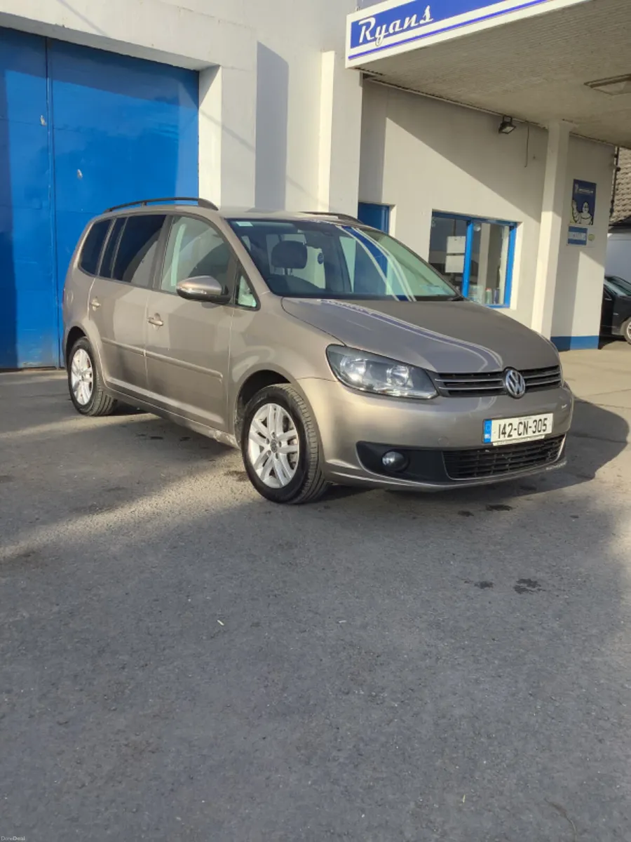 Volkswagen Touran 2014 - Image 2