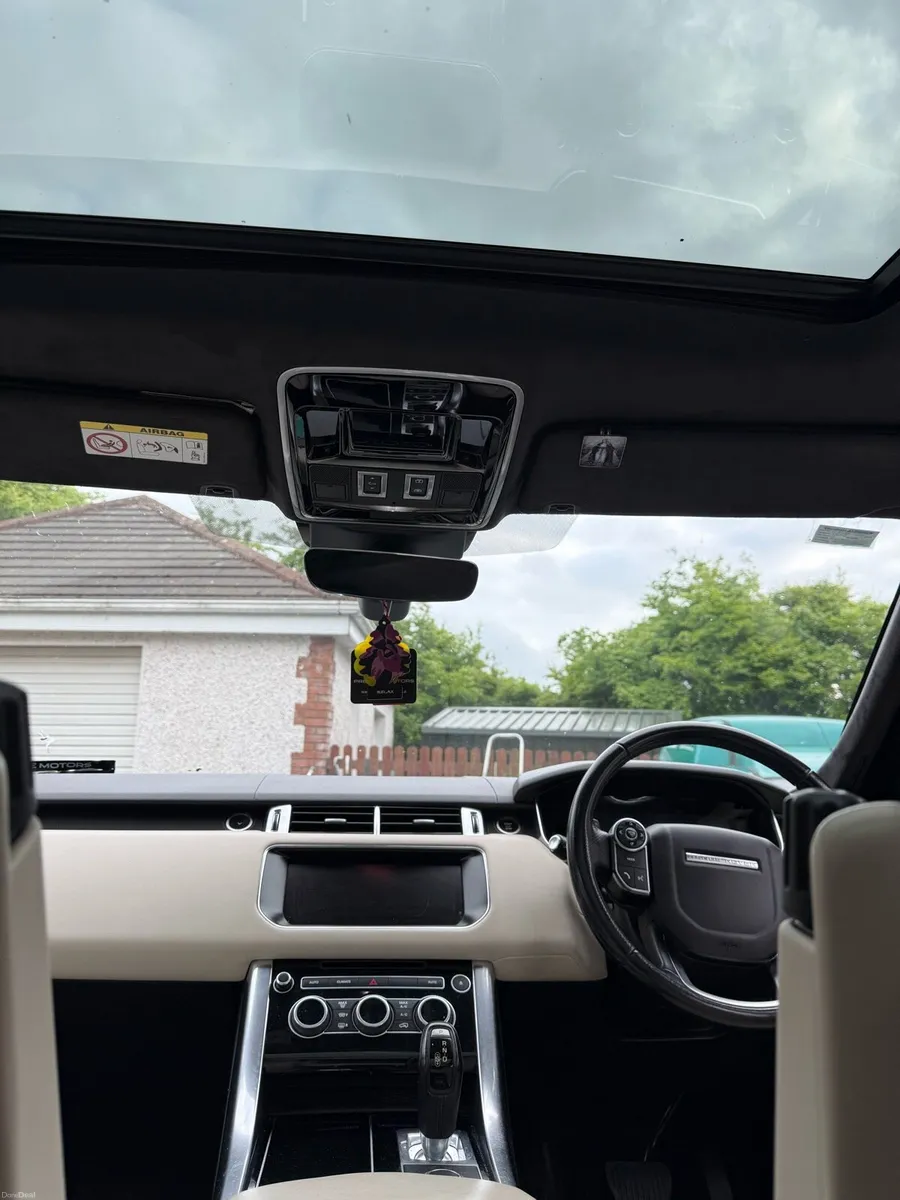 Land Rover Range Rover Sport - Image 4