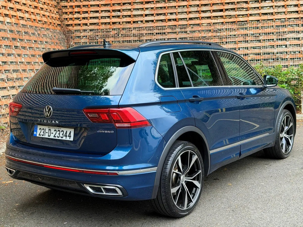 2023 Vw Tiguan **R-Line 245BHP Hybrid** - Image 3