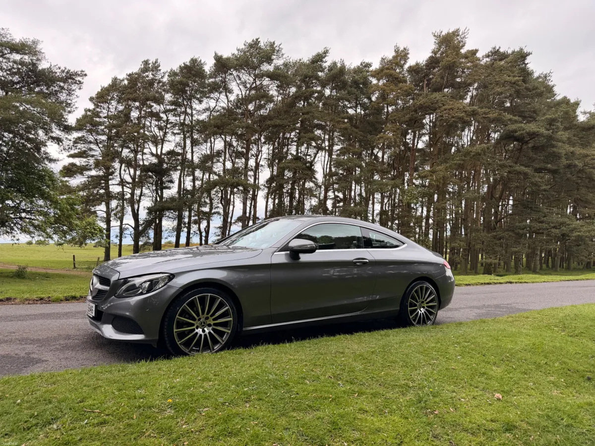 Mercedes-Benz C-Class C180 Coupe - Image 3