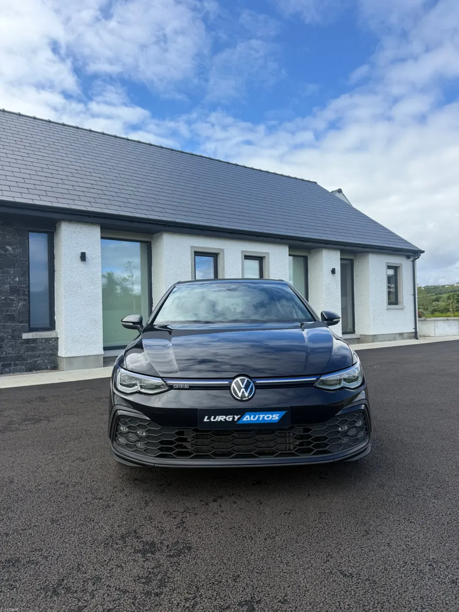 231 Volkswagen Golf GTE 245Bhp *WINTER PACK * - Image 5