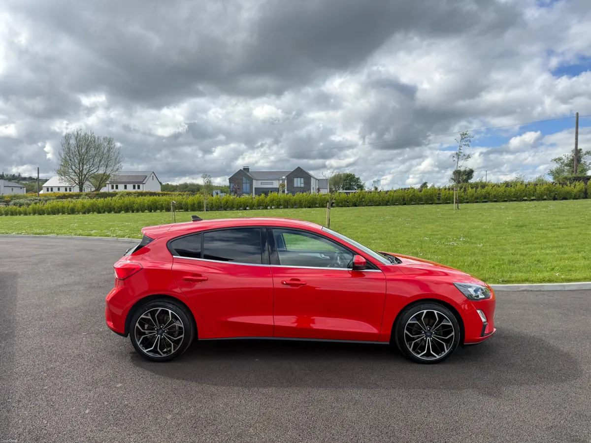 211 Ford Focus 1.5 Zetec - Image 5