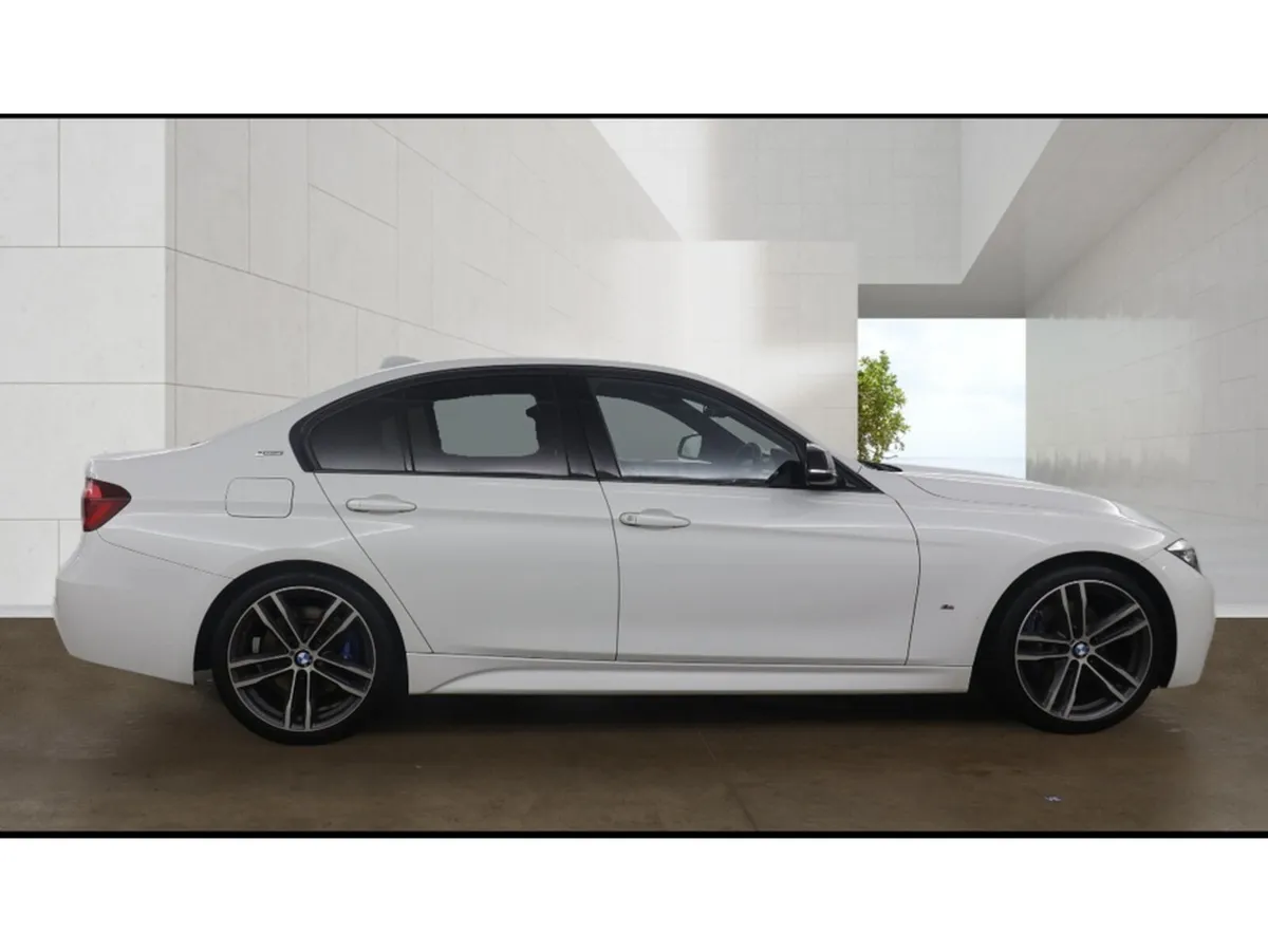 BMW 3-Series M SPORT SHADOW EDITION - Image 3