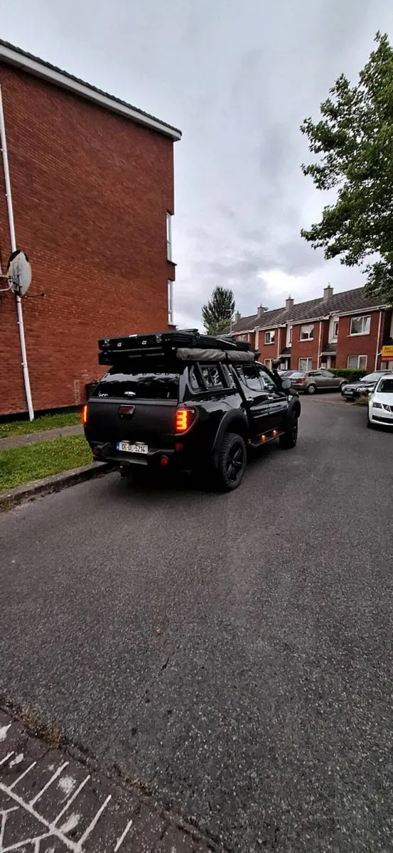 Mitsubishi L200 - Image 2