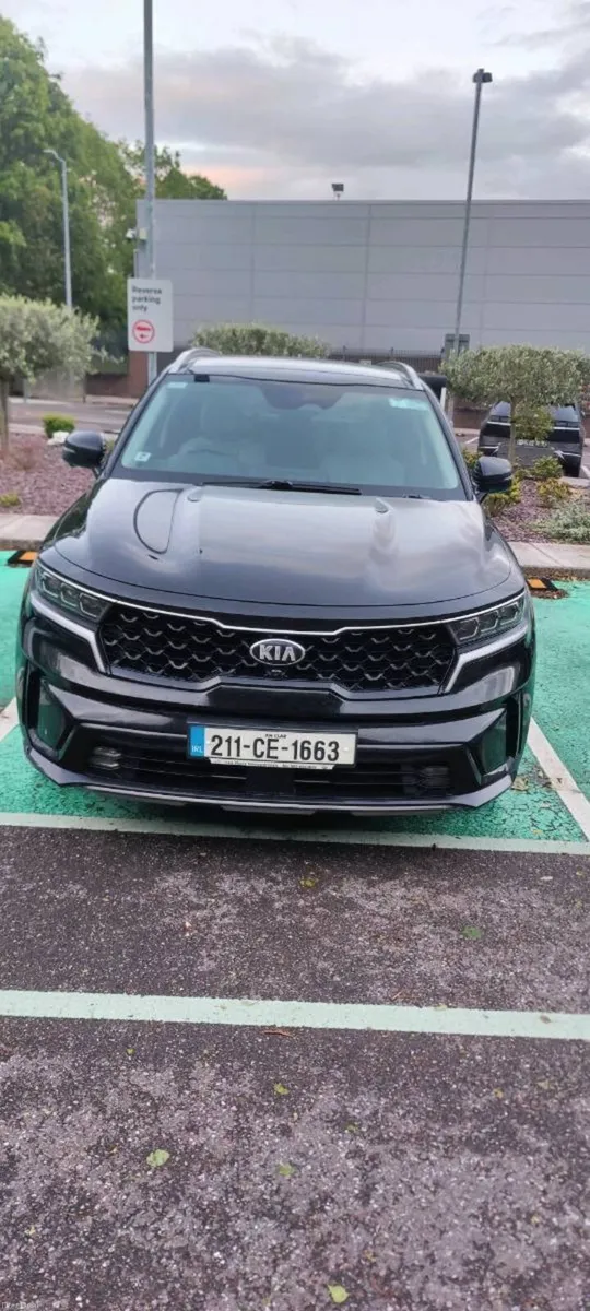 Kia Sorento 2021 K4 AWD Petrol PHEV 7 Seater Black - Image 2