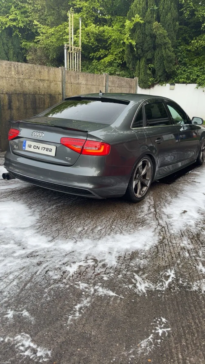 Audi A4 sline - Image 4