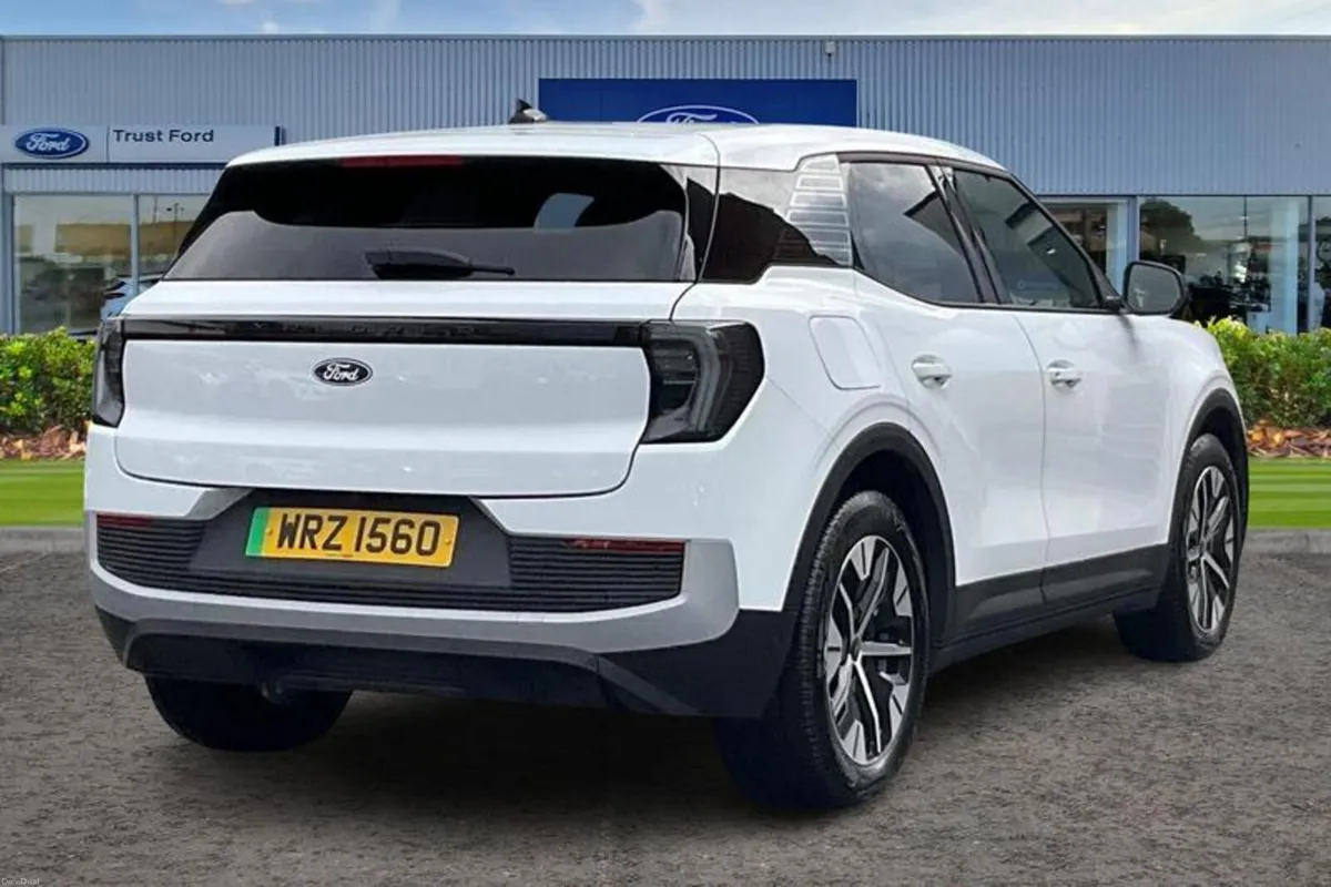 Ford Explorer Extended Range 77kWh Select SUV 5dr - Image 4
