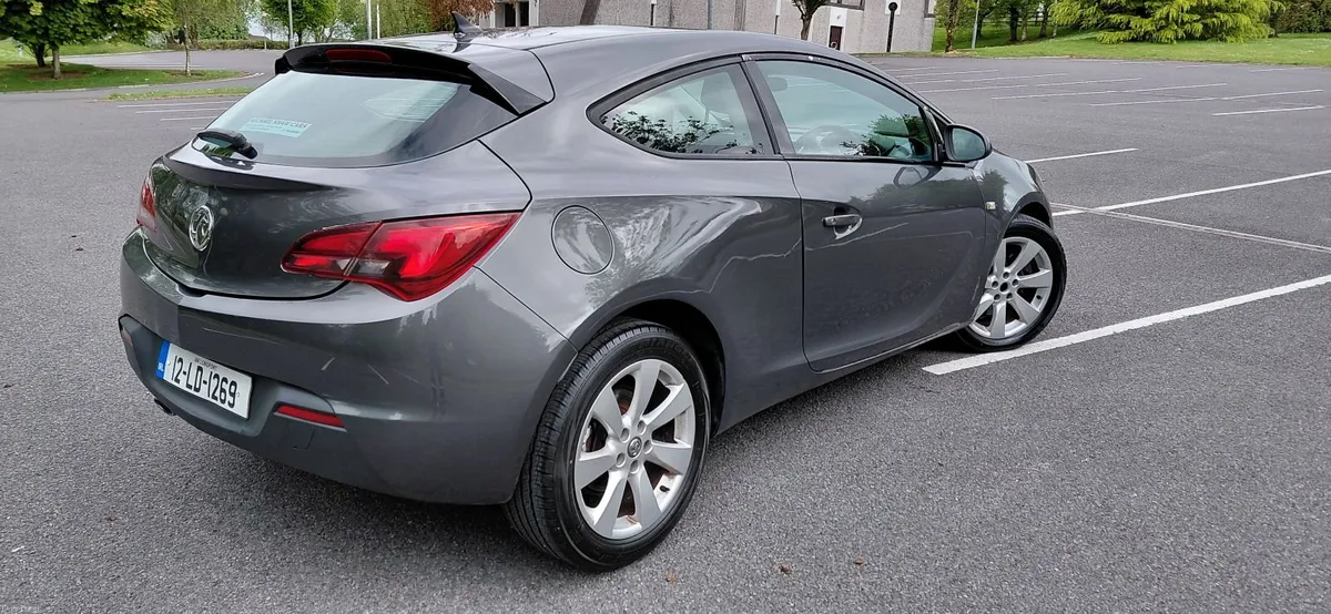 Vauxhall Astra 2012 - Image 4