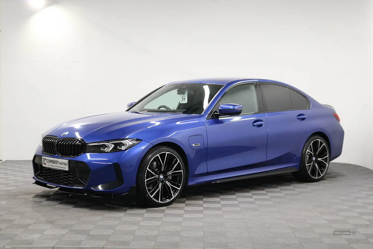 BMW 3-Series 330e M Sport - Image 4