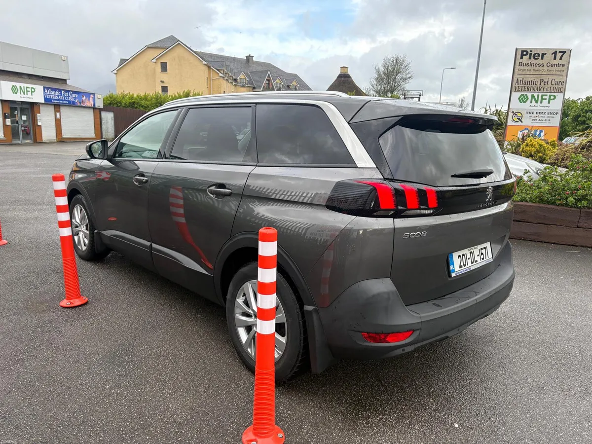 Peugeot 5008 2020 - Image 3