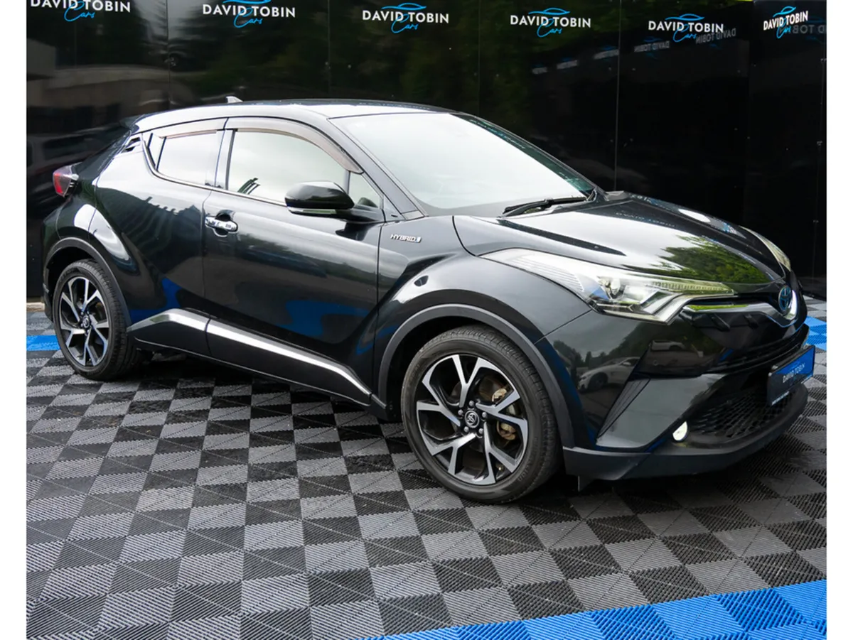 Toyota C-HR 1.8 PETROL HYBRID AUTO - Image 2