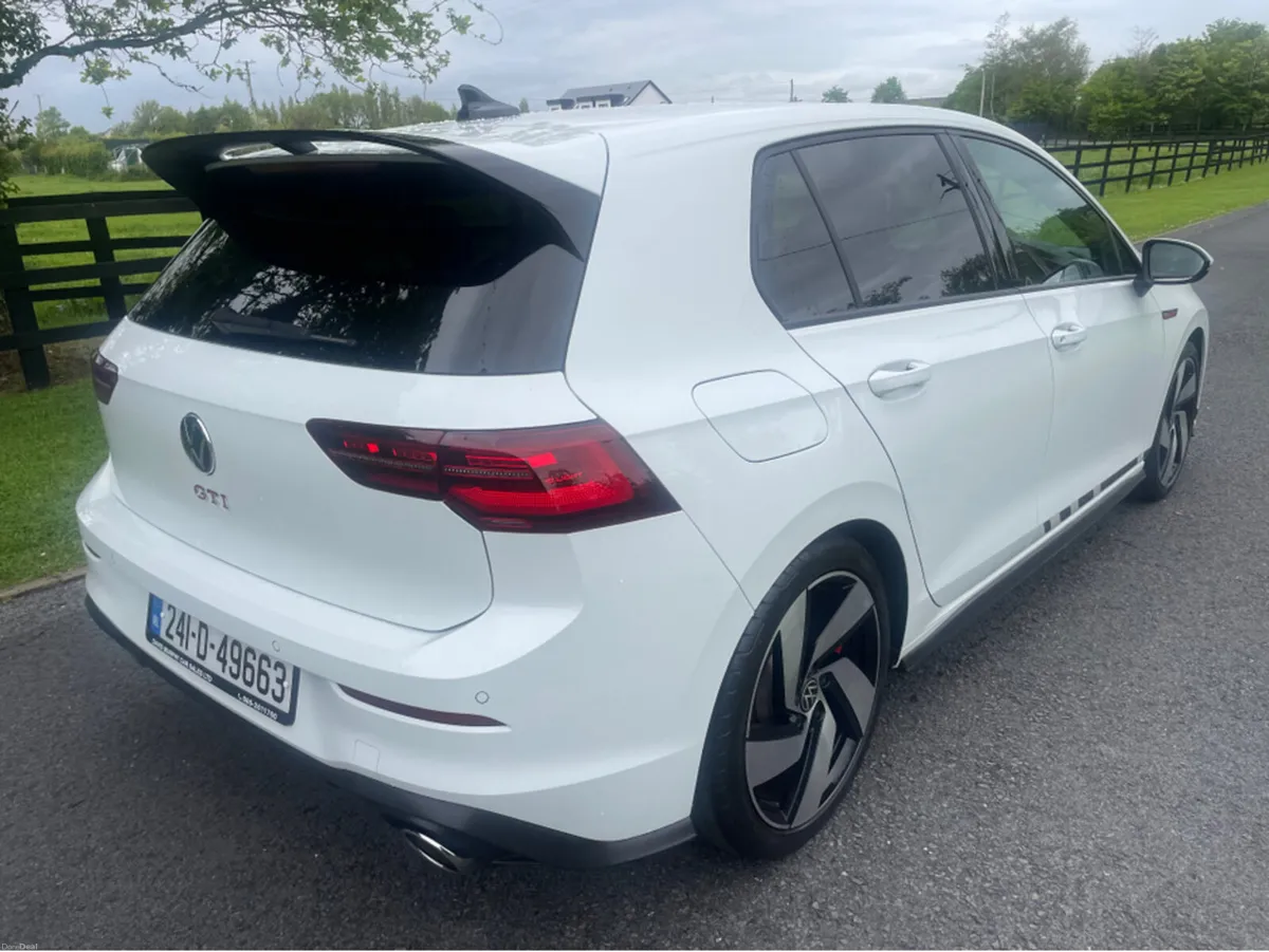 Volkswagen Golf 2.0 TSI GTI CLUBSPORT 5DR AUTO - Image 3